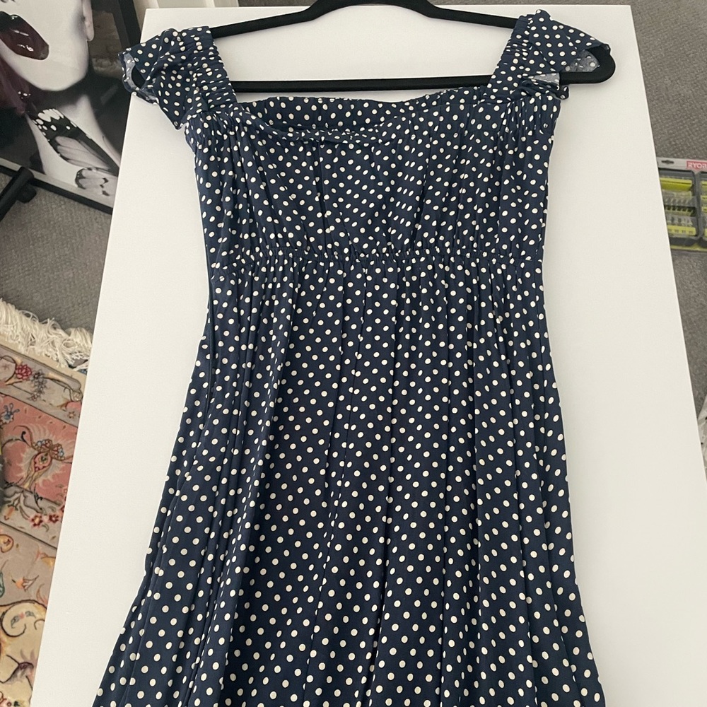 Polka dot summer dress with slit front